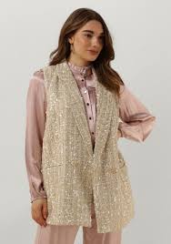 Ontdek de Stijlvolle Wereld van Online Dameskleding