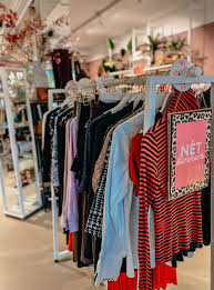 Trendy Dameskledingwinkels: Ontdek de Laatste Modetrends