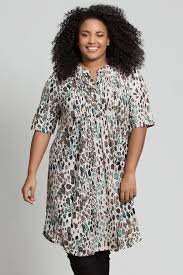 Stijlvolle Grote Maten Kleding voor Dames: Comfort en Flair in Elke Maat